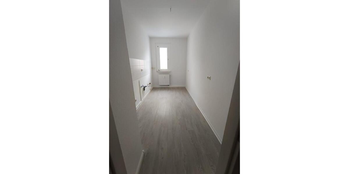 Etagenwohnung Treuen - 3 Zimmer, 83 m&sup2;, 550&euro; | Angebot:26006954