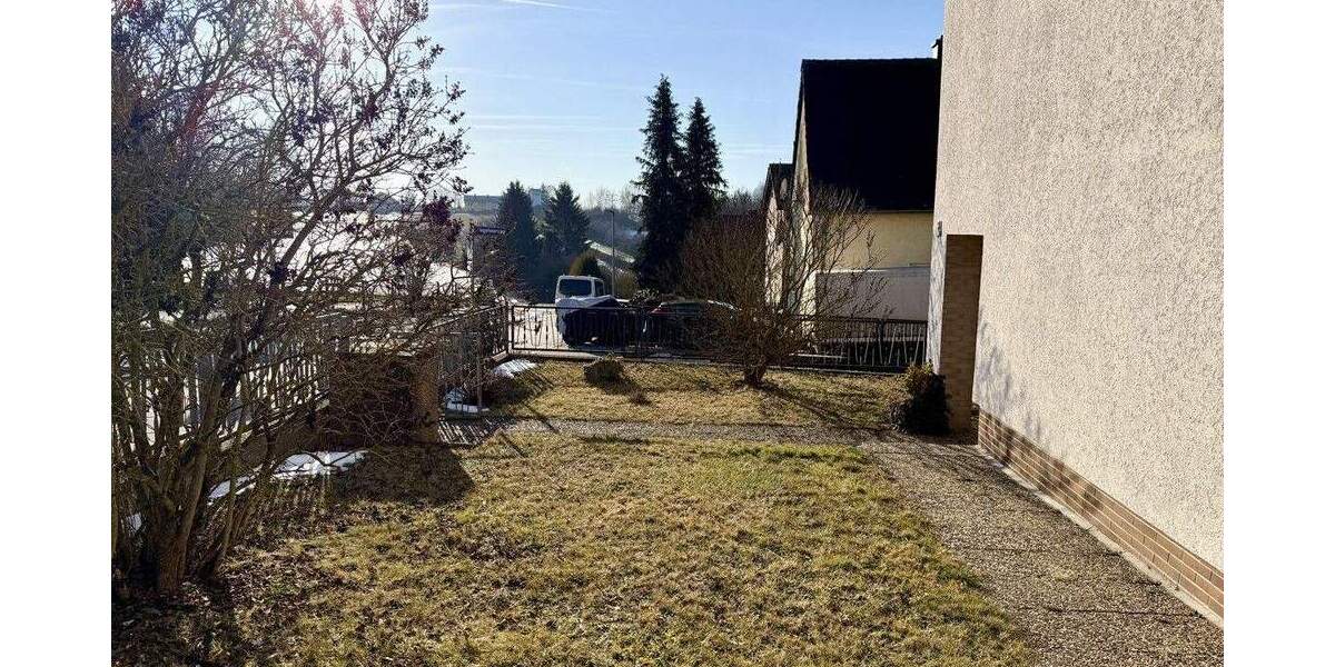 Mehrfamilienhaus, Wohnhaus Regensburg Brandlberg-Keilberg - 8 Zimmer, 183 m&sup2;, 475.000&euro; | Angebot:24738212