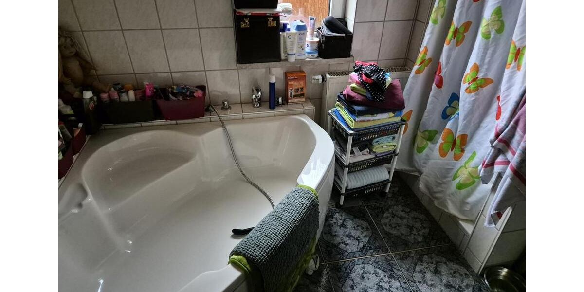 Einfamilienhaus Meiningen - 9 Zimmer, 220 m&sup2;, 130.000&euro; | Angebot:26830337