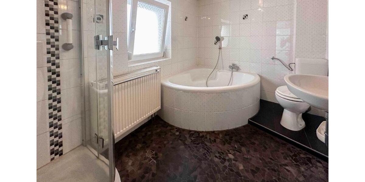 Terrassenwohnung Höchstadt an der Aisch - 4 Zimmer, 120 m&sup2;, 930&euro; | Angebot:26394207