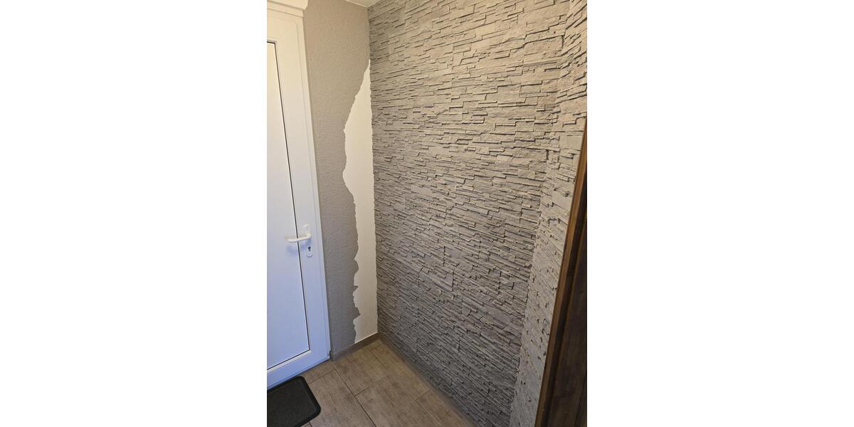 Modernes Reihenendhaus nebst 2 Garagen, Küche, Garten 4 zimmer