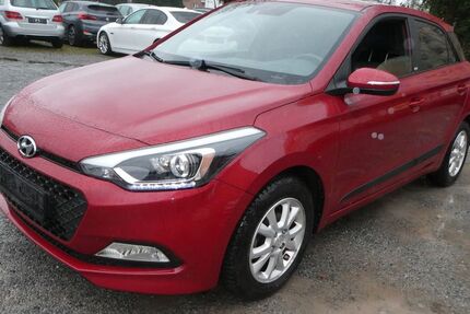 Hyundai i20 118.000 km 6.999 &euro; Paderborn 33100