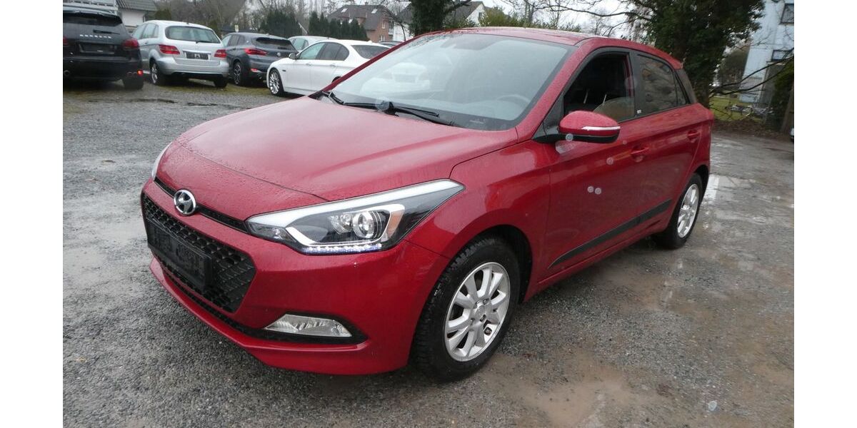 Hyundai i20 118.000 km 6.999 &euro; Paderborn 33100