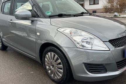 Suzuki Swift 62.000 km 6.350 &euro; München 81243