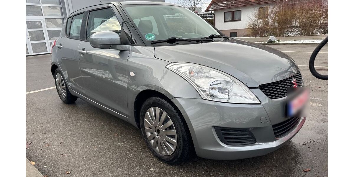 Suzuki Swift 62.000 km 6.350 &euro; München 81243