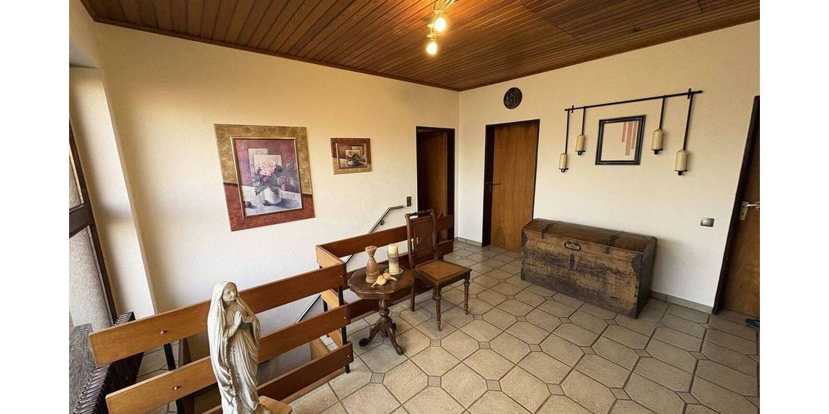 Einfamilienhaus Höxter Bruchhausen - 7 Zimmer, 200 m&sup2;, 220.000&euro; | Angebot:26903572