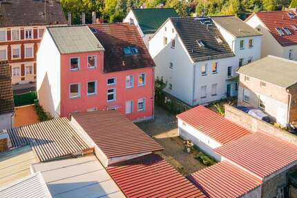 Haus zum Kaufen in Luckenwalde 319.500 € 246.81 m² 9 zimmer