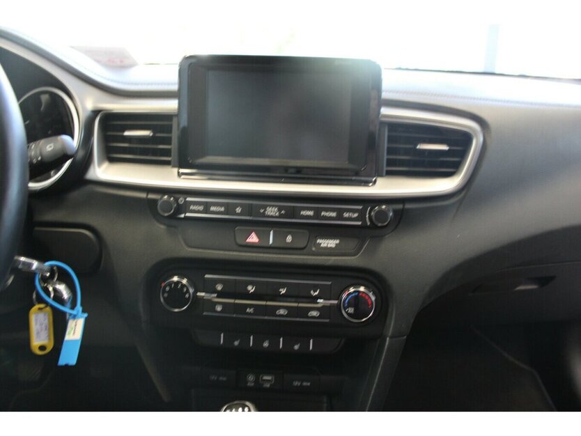 Kia Ceed 1.4 Vision 91.681 km 12.480 € Euskirchen 53881