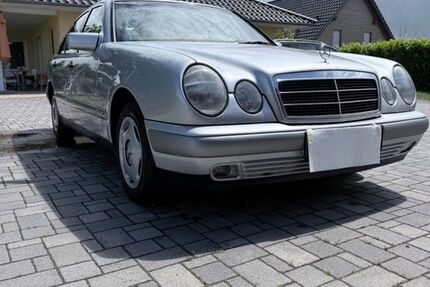 Mercedes-Benz E 200 103.500 km 4.998 &euro; Teutschenthal 06179