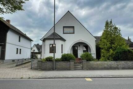 Handwerkertraum! Freistehendes Einfamilienhaus in Bremen-Farge