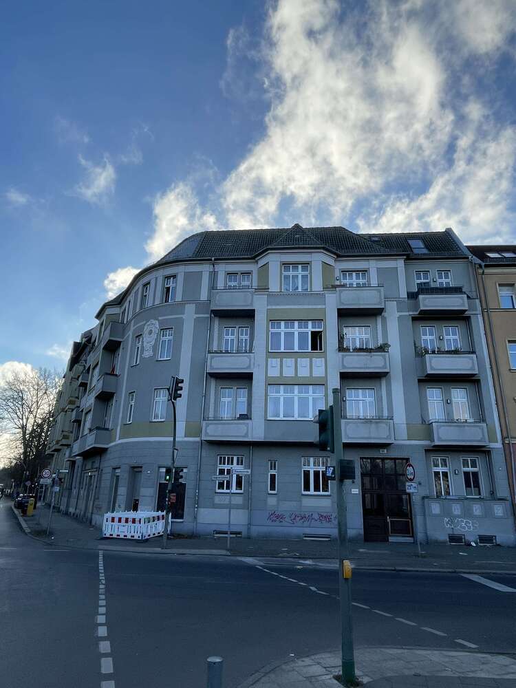Einzelhandel in Berlin 900 € 75 m²