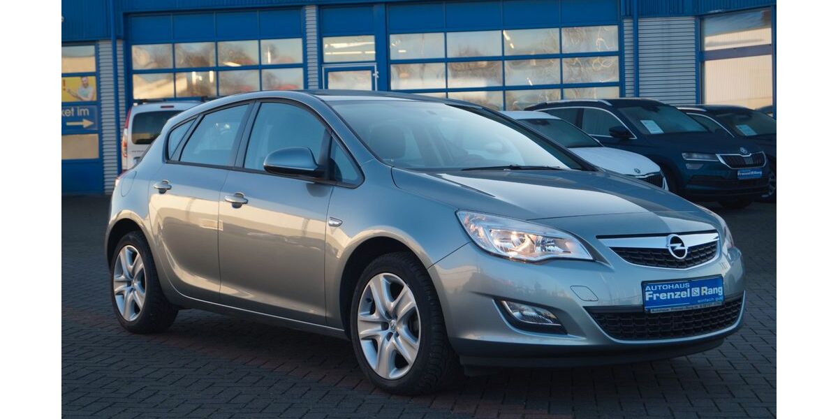 Opel Astra 23.600 km 7.950 &euro; Nettetal 41334