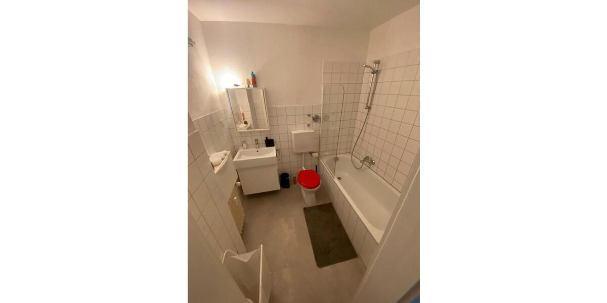 Möbliertes WG Zimmer in der Karlsruher Südstadt 3 zimmer