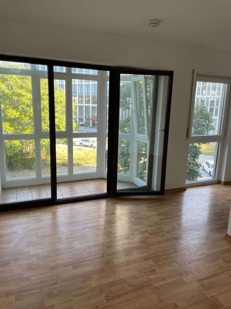 Wohnung zum Mieten in Mannheim 390 € 21.44 m²
