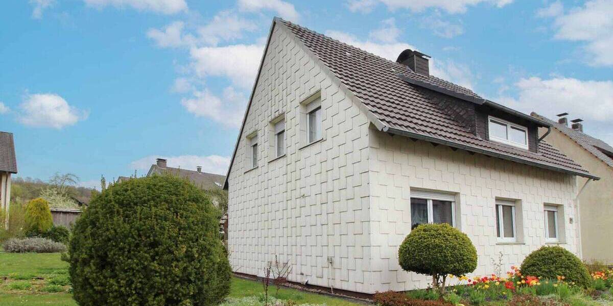 Einfamilienhaus Bad Driburg Siebenstern - 7 Zimmer, 139 m&sup2;, 175.000&euro; | Angebot:26275613