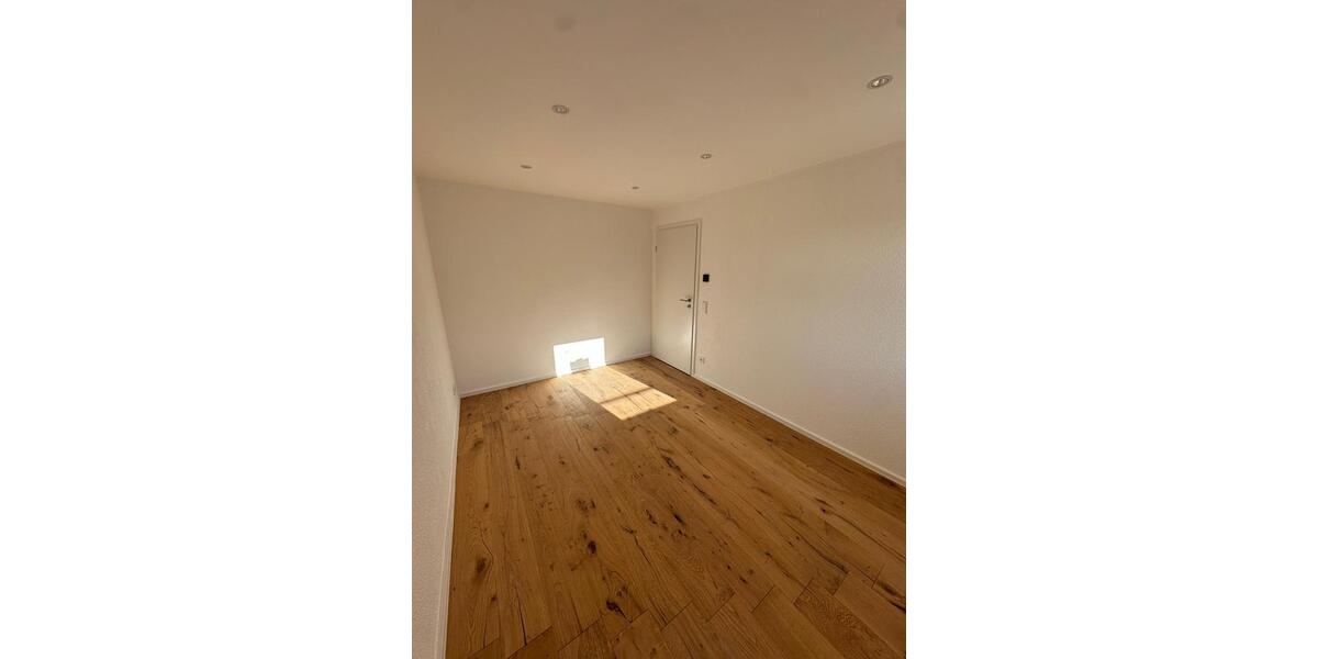 Erstbezug nach Sanierung: Moderne 3-Zi.-Wohnung mit Garten 3 zimmer