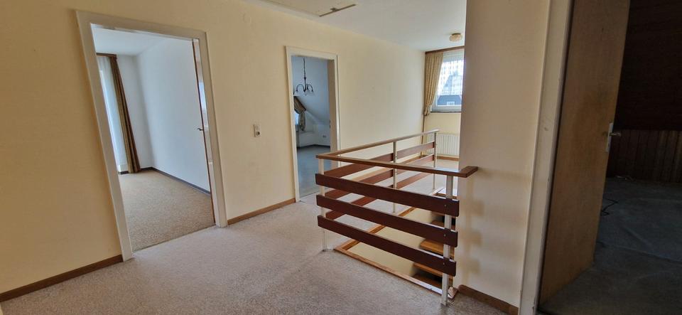 Einfamilienhaus Clausthal-Zellerfeld Zellerfeld - 7 Zimmer, 196 m&sup2;, 270.000&euro; | Angebot:26416045