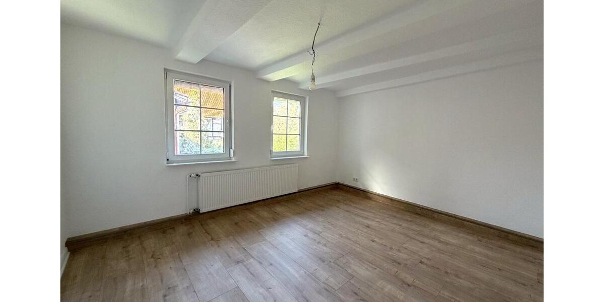 Etagenwohnung Börßum - 5 Zimmer, 142 m&sup2;, 1.050&euro; | Angebot:26412812