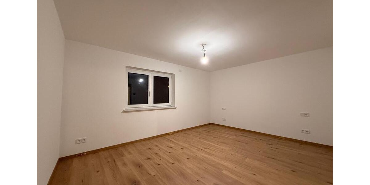 3-Zimmer-Wohnung, 70 m², Erstbezug nach Kernsanierung 3 zimmer