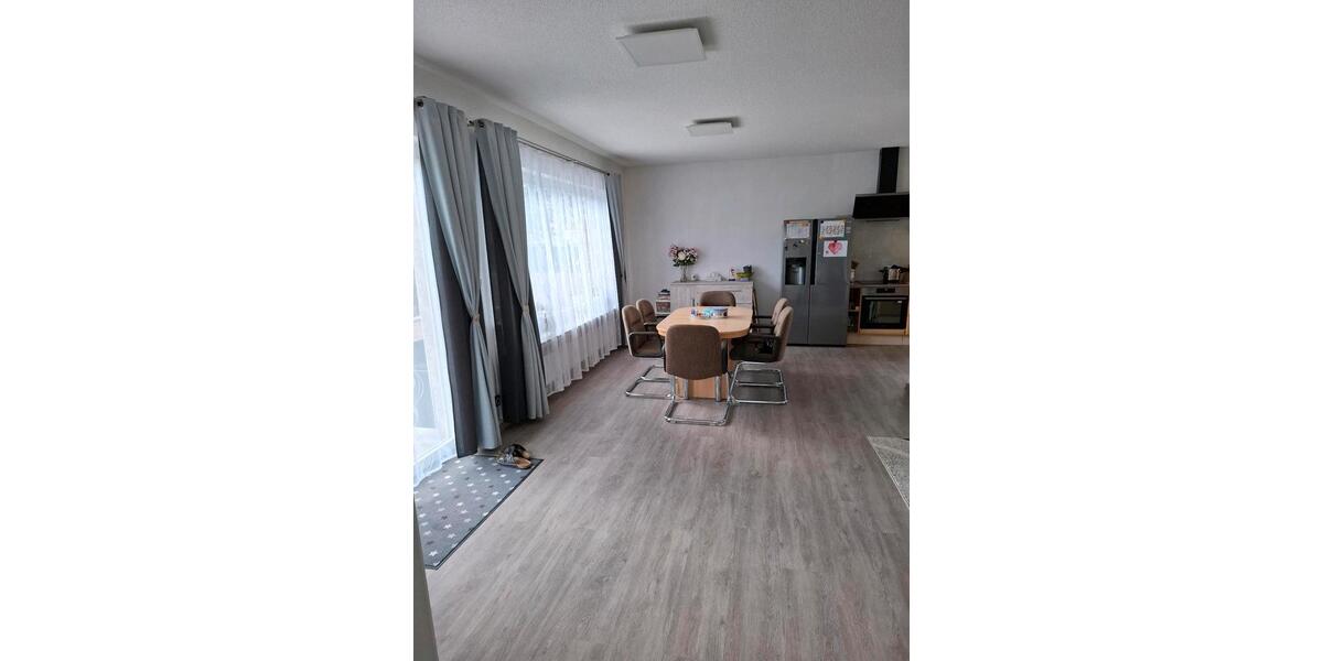 Bungalow Stadtoldendorf - 2.5 Zimmer, 98 m&sup2;, 255.000&euro; | Angebot:26418589