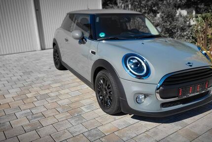 Mini ONE 52.891 km 15.200 € Burglengenfeld 93133