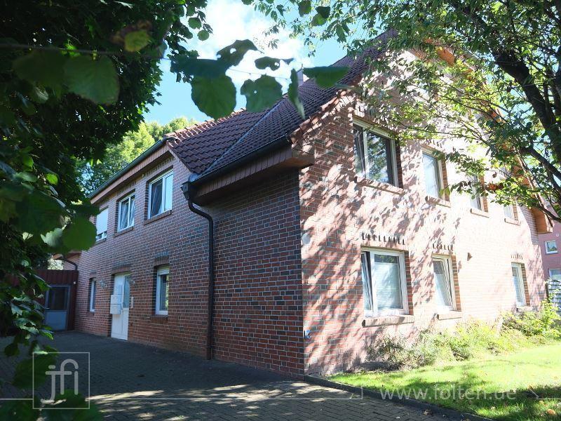 Großzügig, hell und freundlich: Bezugsfreie Oberwohnung mit Balkon in Weener zimmer