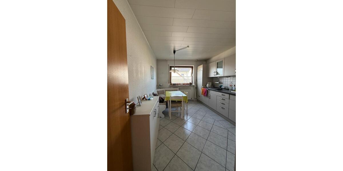 Erdgeschoßwohnung Immenhausen - 3 Zimmer, 90 m&sup2;, 900&euro; | Angebot:26409335