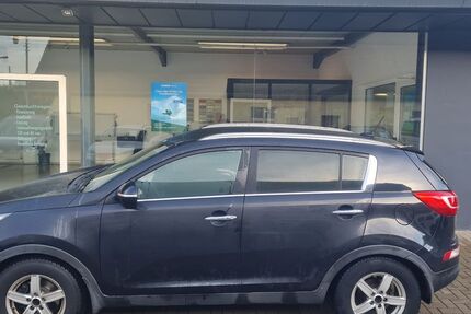 Kia Sportage 141.050 km 7.390 &euro; Barleben 39179