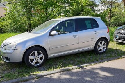 VW Golf 142.000 km 2.900 &euro; Stuttgart 70499