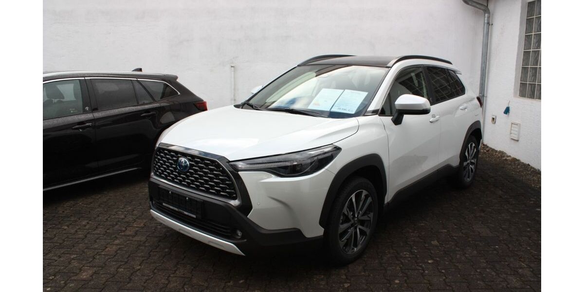 Toyota Corolla Cross 12.000 km 34.999 &euro; Ehingen 89584