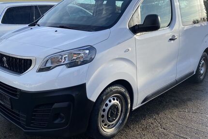Peugeot Expert 244.327 km 11.990 &euro; Berlin 12347