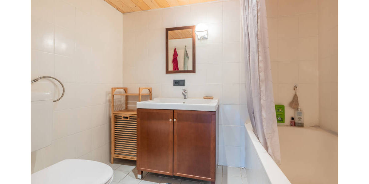 Einfamilienhaus Schöllnach Poppenberg - 5 Zimmer, 150 m&sup2;, 270.000&euro; | Angebot:26439536