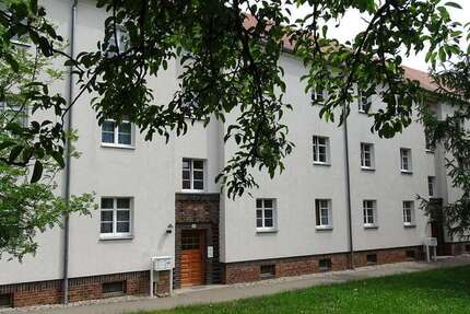 Wohnung zum Mieten in Dresden 221,99 € 30.41 m²