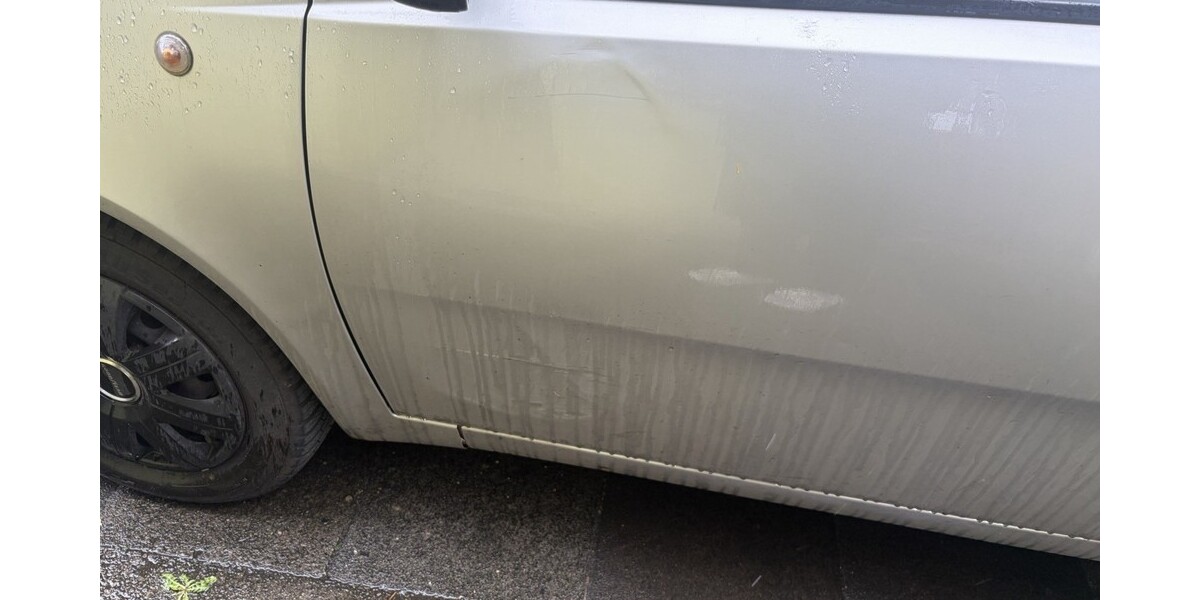 Fiat Punto 138.128 km 1.350 &euro; Köln 50667