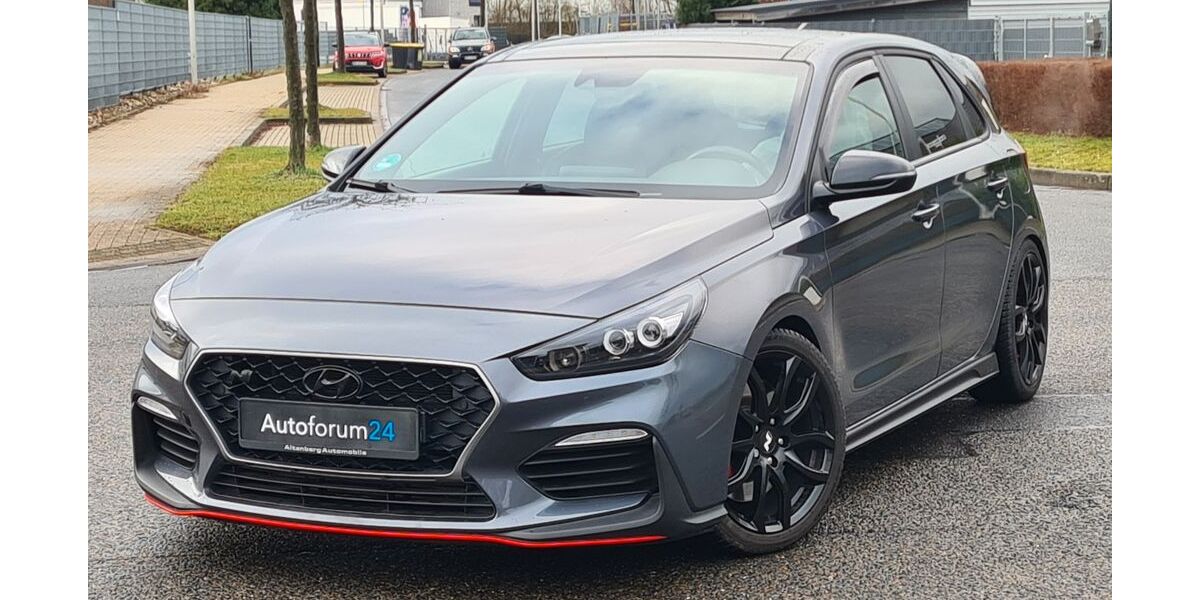 Hyundai i30 94.000 km 19.999 &euro; Jülich 52428