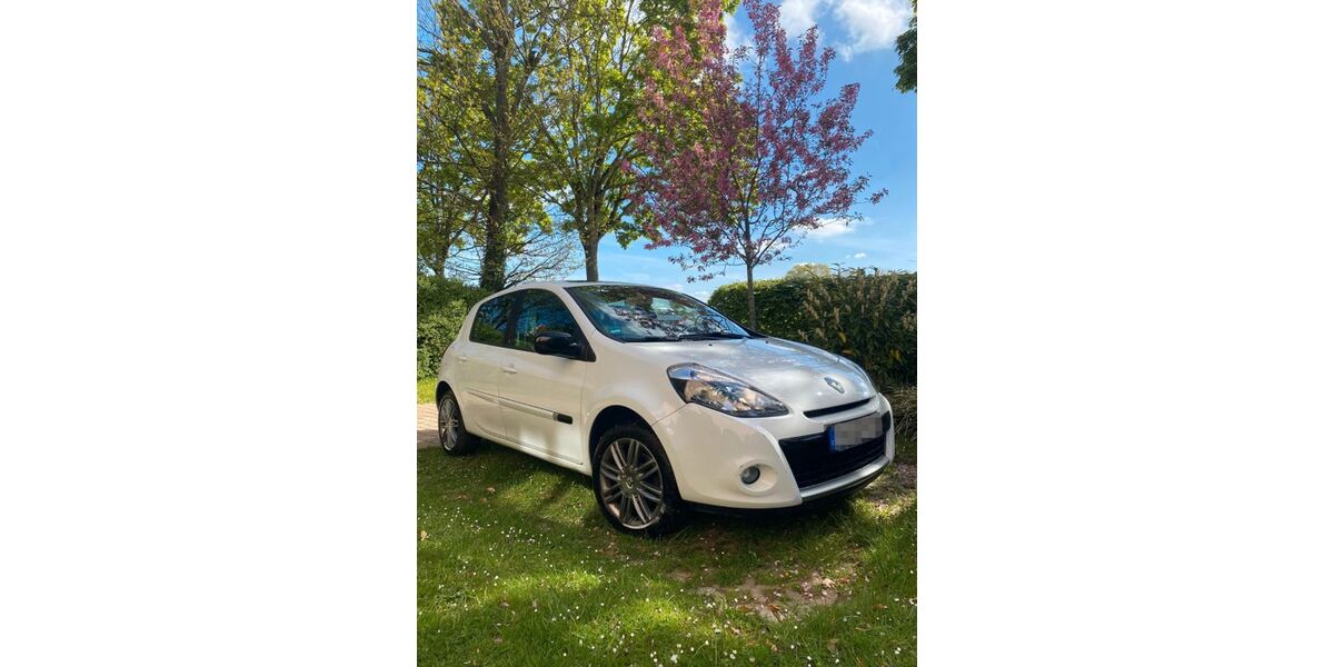 Renault Clio 103.000 km 4.200 &euro; Paderborn 33102
