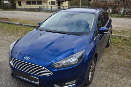 Ford Focus 119.000 km 8.600 &euro; Steinmauern 76479
