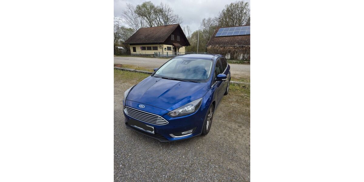 Ford Focus 119.000 km 8.600 &euro; Steinmauern 76479