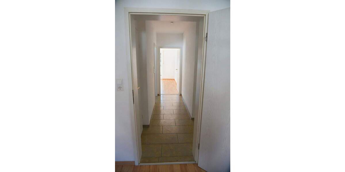 Etagenwohnung Gütersloh Innenstadt - 3 Zimmer, 72 m&sup2;, 225.000&euro; | Angebot:25755901