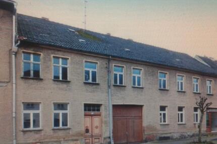 Haus Kalbe (Milde) - 12 Zimmer, 200 m&sup2;, 600&euro; | Angebot:26418818