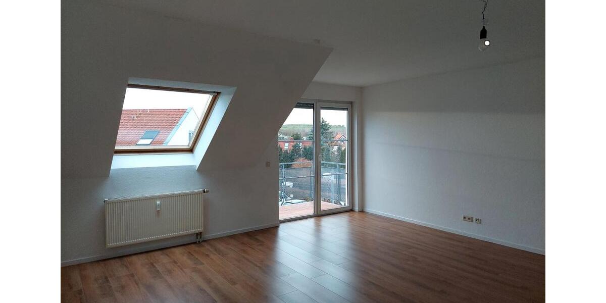 Dachgeschoßwohnung Erfurt Hochheim - 3 Zimmer, 78 m&sup2;, 890&euro; | Angebot:26354149