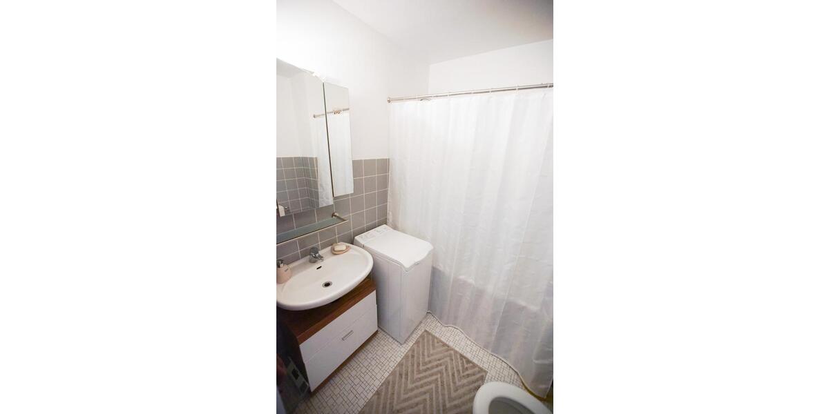 Wohnen auf Zeit Düsseldorf Lörick - 1 Zimmer, 25 m&sup2;, 700&euro; | Angebot:26409423