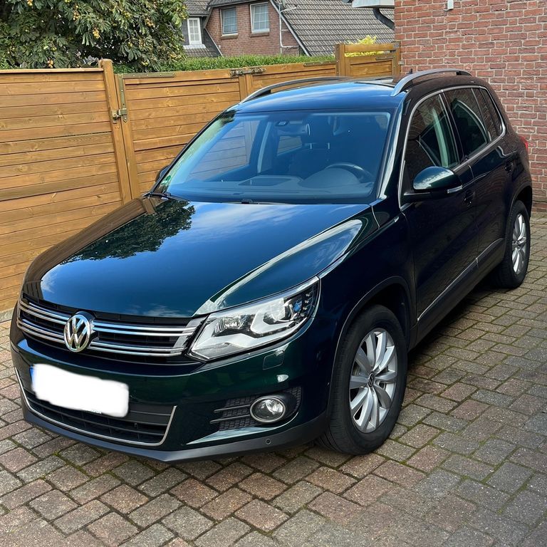 VW Tiguan 261.551 km 11.200 € Hennstedt 25779