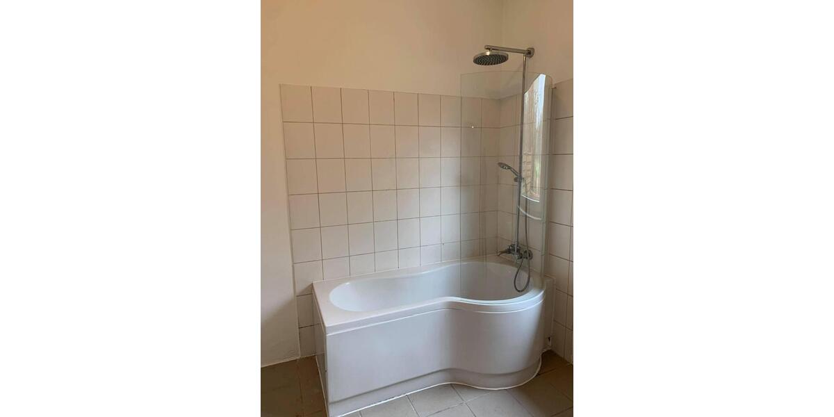 Einfamilienhaus Hanhofen - 5 Zimmer, 140 m&sup2;, 1.200&euro; | Angebot:26695309