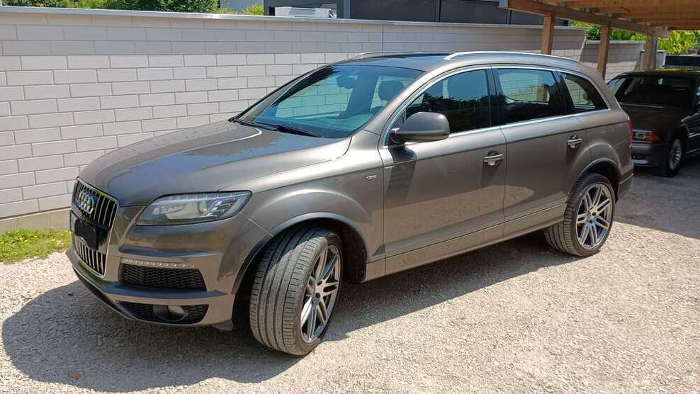 Q7