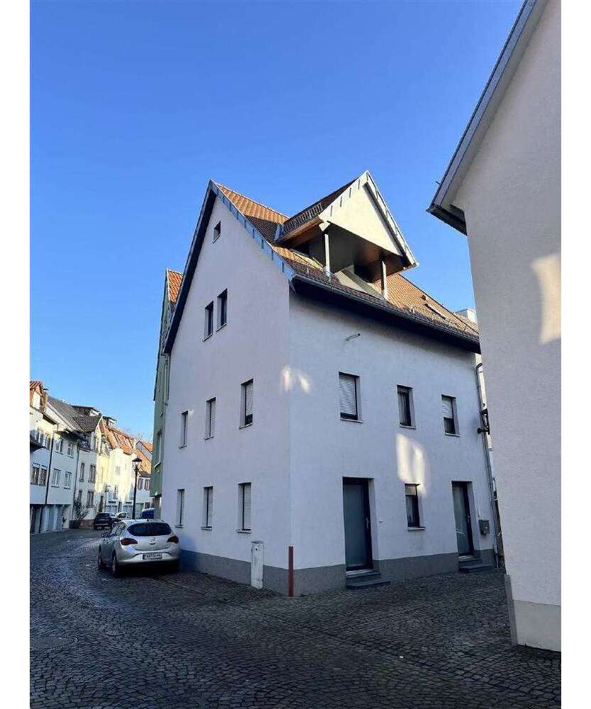 Haus zum Kaufen in Tauberbischofsheim 379.000 € 142 m²