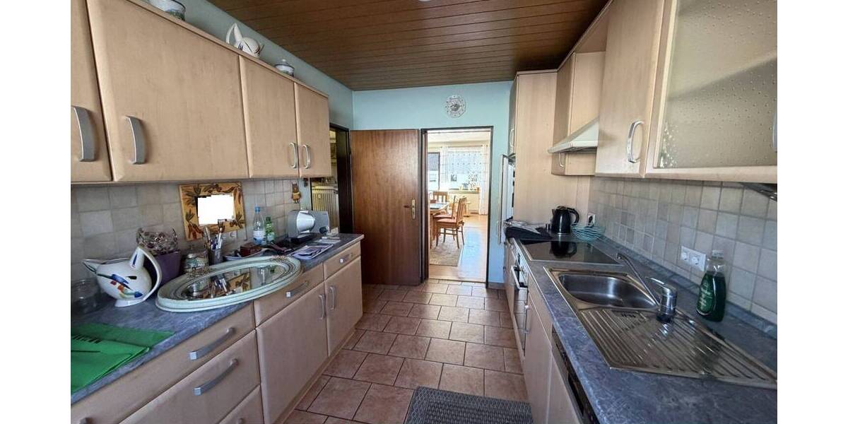 Reihenmittelhaus Marktredwitz - 7 Zimmer, 148 m&sup2;, 260.000&euro; | Angebot:25982940