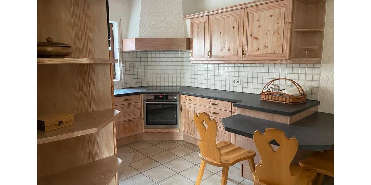 Doppelhaushälfte Leimen - 6 Zimmer, 210 m&sup2;, 2.000&euro; | Angebot:24715089