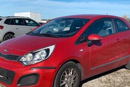 Kia Rio 135.049 km 5.990 &euro; München 81827