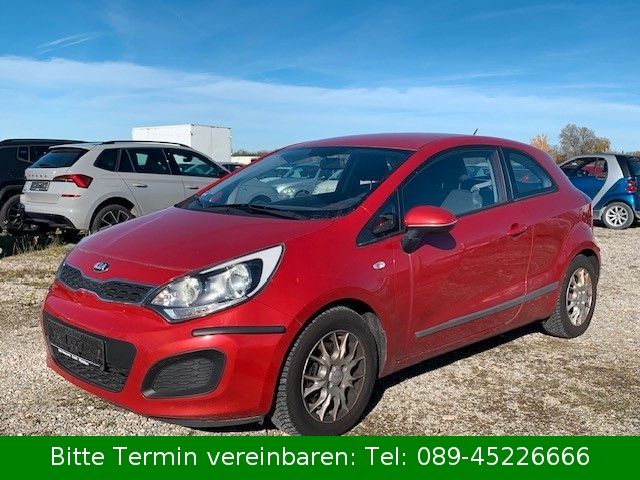 Kia Rio 135.049 km 5.990 &euro; München 81827